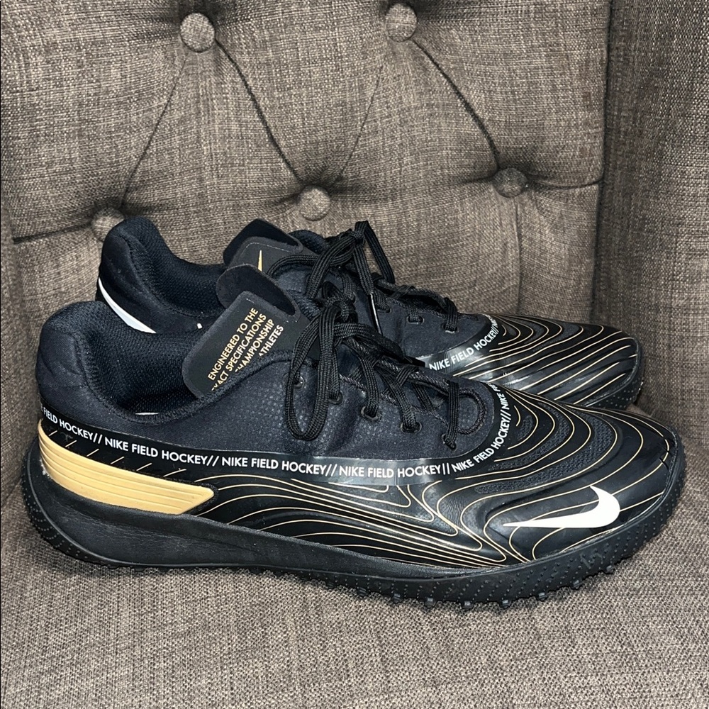 Nike Vapor Drive field hockey shoes black and metallic gold colorway men's 8.5